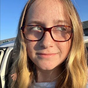 Meet your Posher, Addison